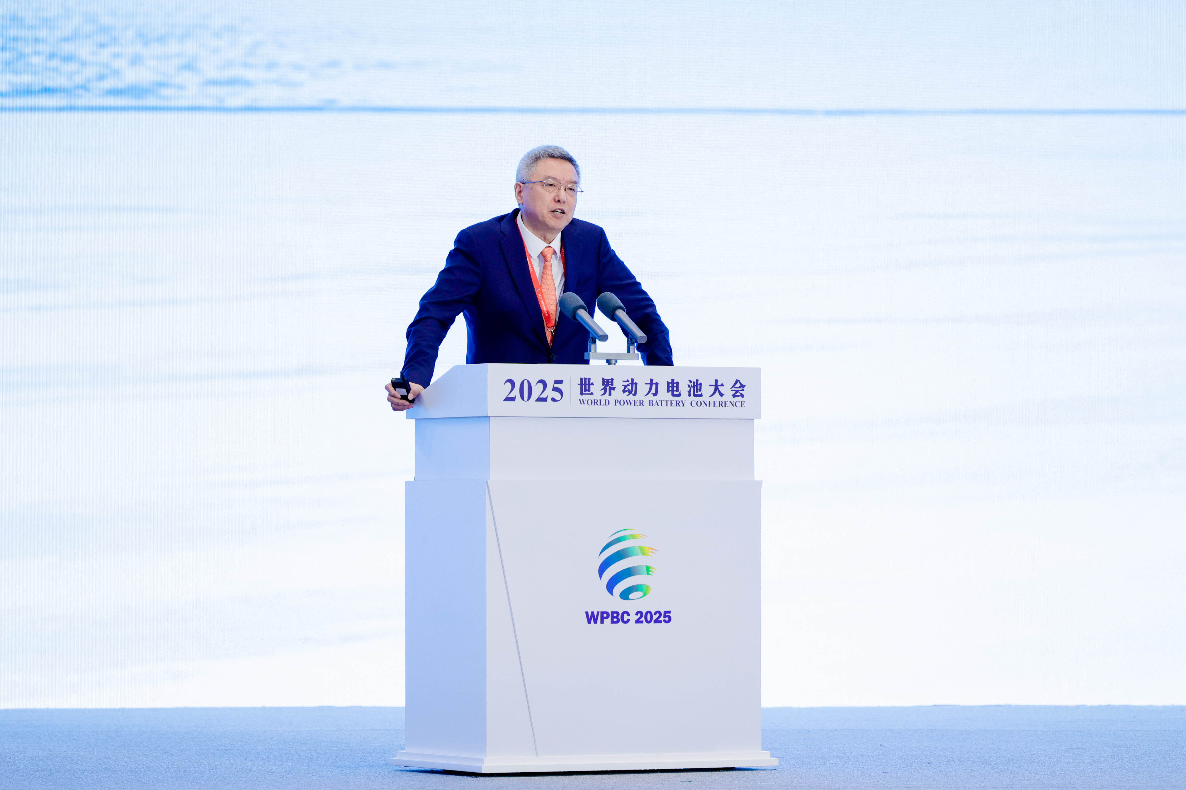 2025动力电池大会 刘工特写2.jpg